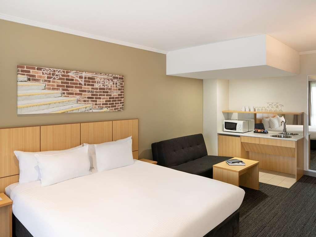 Mercure Sydney Macquarie Park Exterior photo