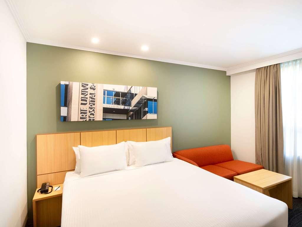 Mercure Sydney Macquarie Park Room photo